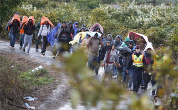 Csak a világ összefogásával kezelhető a migráció