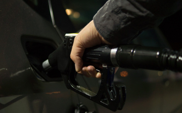 32,7 százalékkal nőtt az üzemanyag-fogyasztás az első fél évben