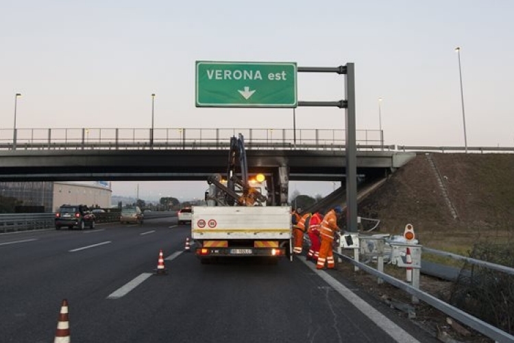 Meghosszabbították a nyomozást veronai buszbaleset ügyében